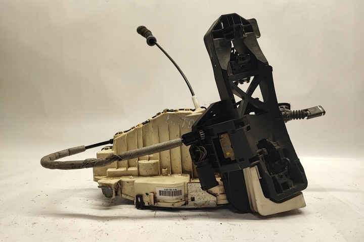 фото №12, Замок лівих передніх двері mercedes-benz s w221 a2217201335 3.0l дизель