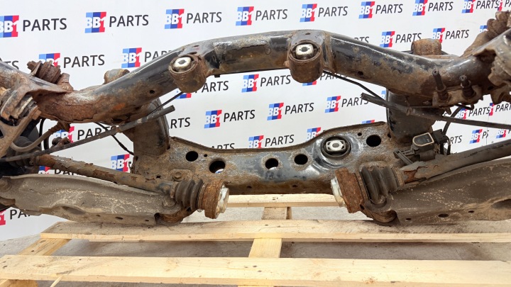 фото №12, Bmw e81 e87 e90 e91 e92 e93 подрамник подвешивание зад поворотный кулак 6783713 бензин