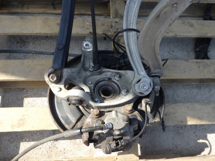 фото №4, Поворотный кулак рычаг подвешивание правые зад w212