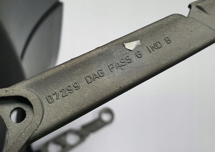 фото №5, Кришка бардачка renault espace iv 07299