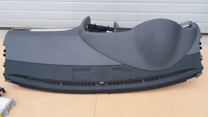 фото №10, Чёрная консоль панель раздаточная + подушка безопасности + ремни перед - audi a6 c6 европа