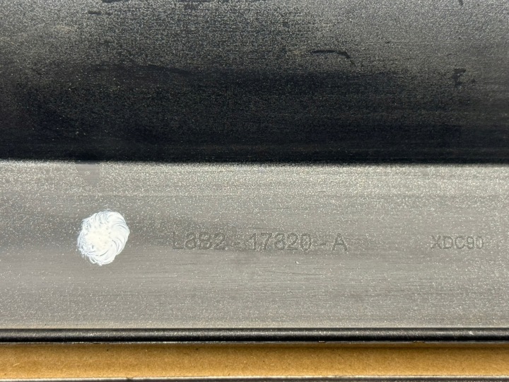 фото №15, Land rover defender l663 ii 2 19- молдинг накладка решітка l8b2-17820-a