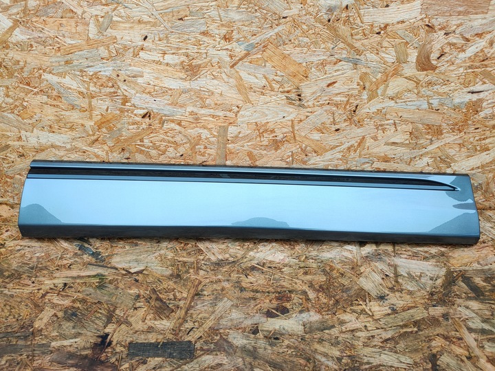 фото №1, Audi q8 правая планка дверь перед передняя