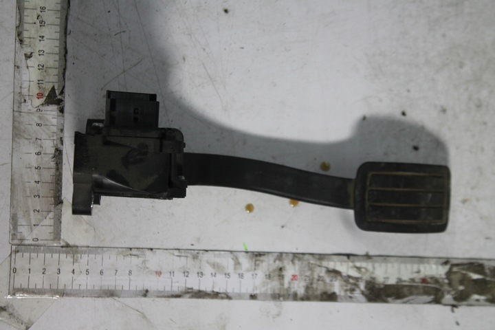 фото №1, Педаль газа 9674829780 citroen c4 ii picasso 13-