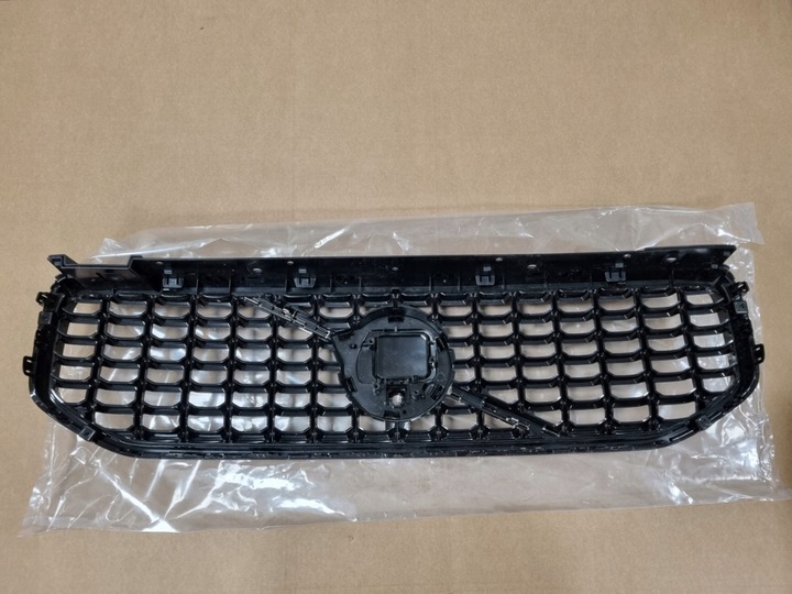 фото №6, Volvo xc40 r-design решётка радиатора решётка рестайлинг pod камера