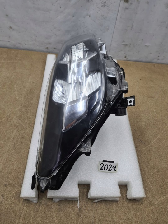 фото №10, Toyota hilux viii рестайлинг od20r 1ej923364040 фара правое правая перед передняя