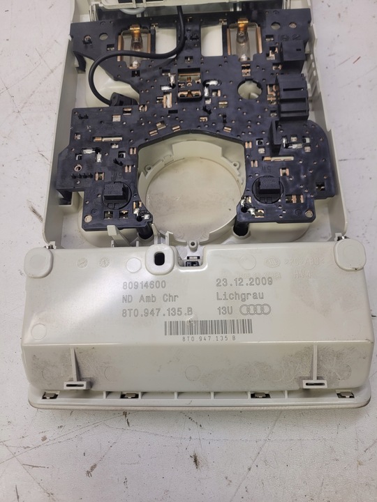 фото №7, Лампа кабины audi a4 b8 a5 q5 8t0947135b 13u