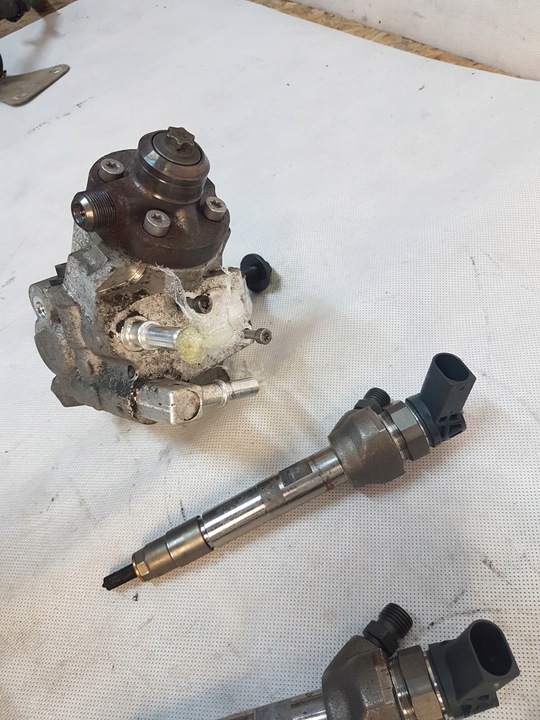 фото №7, Bmw 3 f30 f35 f31 b47d20a 2018 набір паливний насос форсунки 8511626