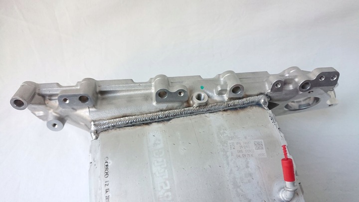 фото №10, Коллектор всасывающий vw оригинальный номер 04l129711ae audi a4 b8 b9 a5 audi a6 c7 2.0 tdi q5