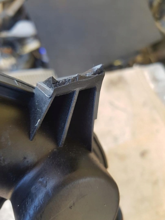 фото №7, Труба шланг повітря 1.6thp peugeot rcz 9659145580