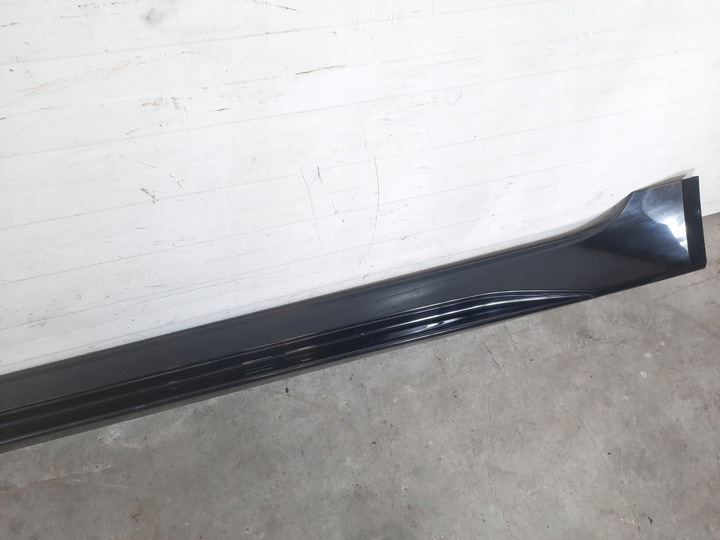 фото №3, Порог левый накладка пороговая левая audi rs6 c8