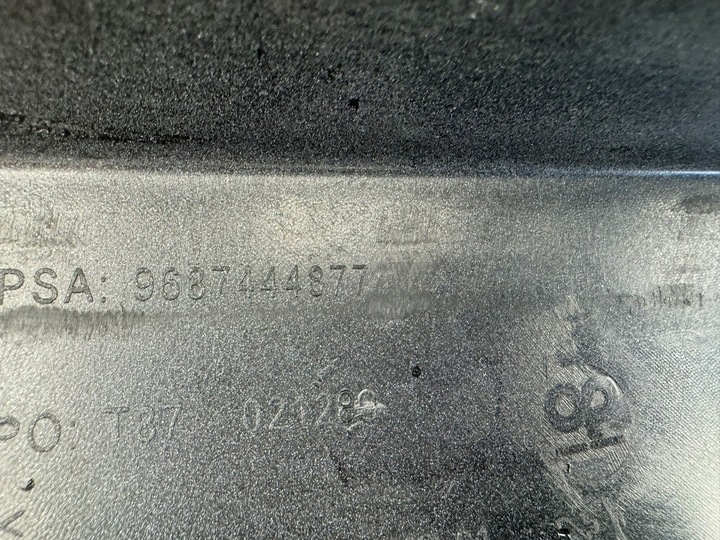 фото №13, Peugeot 5008 1 i 09-13r бампер перед переднє 9687444877