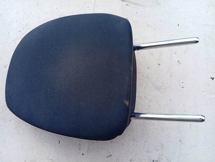 фото №1, Toyota yaris iii 2011- подголовник сиденья перед