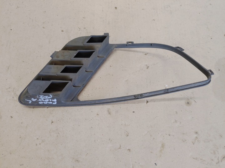 фото №15, Галоген + решітка ліва перед ford fiesta mk6 02-06