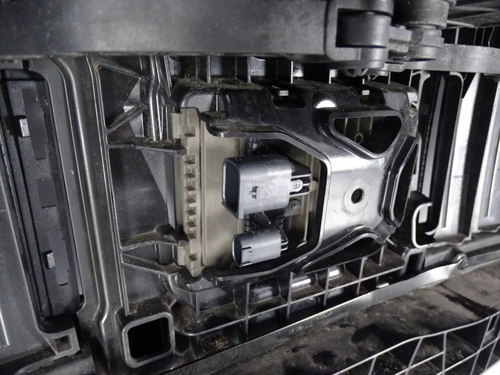 фото №10, Решітка радіатора решітка радіатор bmw 7 g70 + кермо повітря + радар