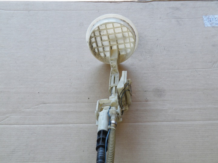 фото №8, Audi a6 c5 2.0 бензин індикатор датчик рівня пального 1j0919673l