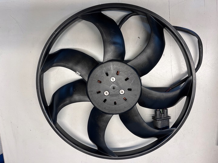 фото №1, Вентилятор радиатор 5q0121203cp golf vii a3 8v