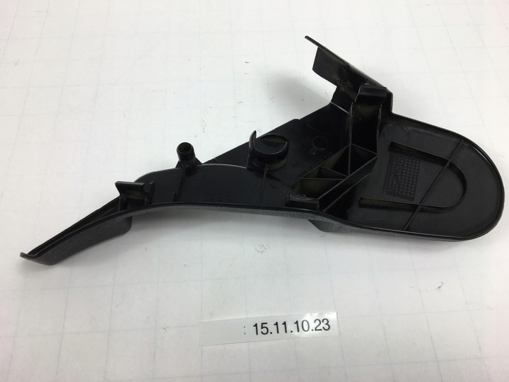 фото №11, Пластик сиденья правого пассажира чёрный mercedes w124 sedan универсал 1249182230