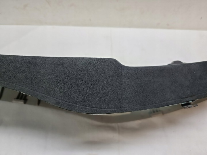 фото №8, Mercedes w218 combi захист стійка лівого алькантара