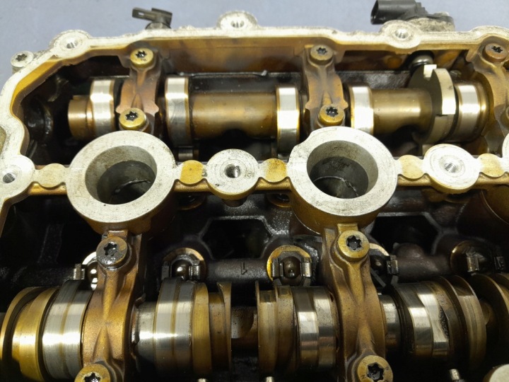 фото №9, Audi a6 c6 2.8 fsi bdx 210km головка двигуна права 06e103404 06e103286
