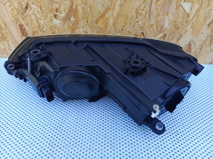 фото №12, Лампа перед права vw jetta bi-xenon+ led поворотний kpl. 5c7941752.e