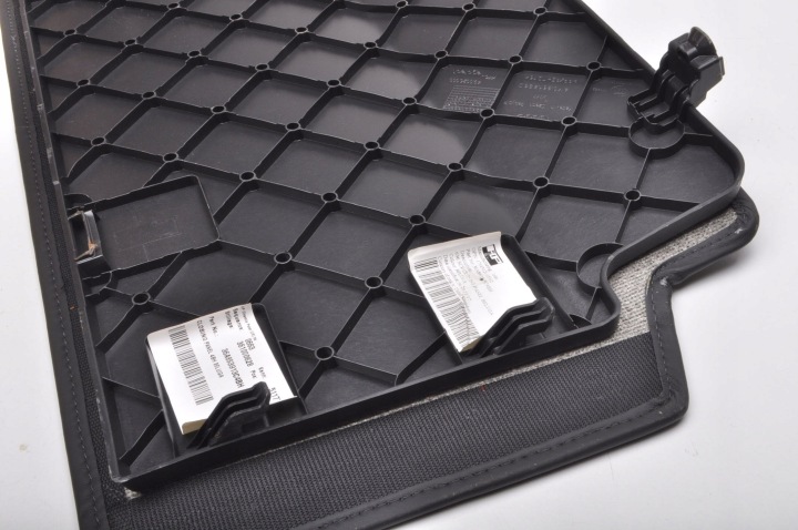 фото №7, Bentley bentayga защита багажника 4m0861486d 36a863913c4bh