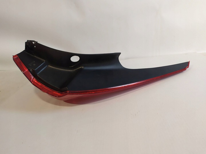 фото №13, Volvo xc60 ii - лампа задня права led 2017+