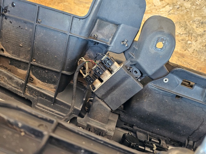 фото №6, Бампер задний amg комплектный mercedes w205 c-klasa универсал