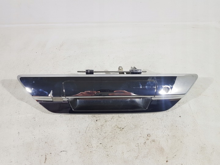 фото №1, Ручка крышки багажника хром toyota hilux viii 15-18r pod камера