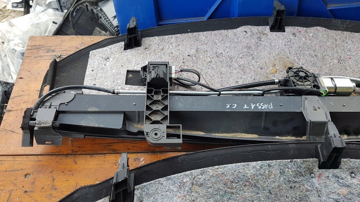 фото №8, Ролета багажника электрический vw passat cc