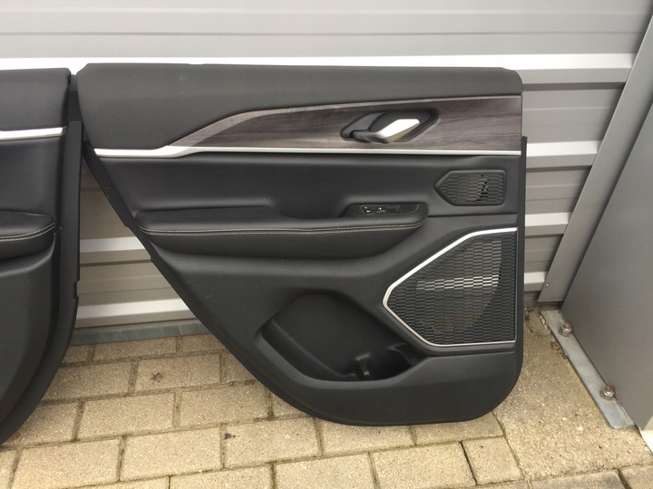 фото №5, Jeep grand cherokee wl 22 боковина з двері оббивка