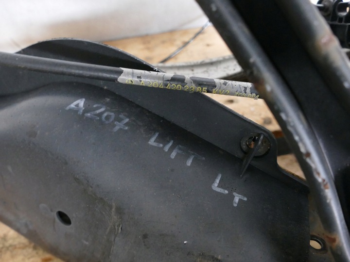 фото №10, Mercedes e a207 c207 w207 3.0 cdi ступица рычаг lt