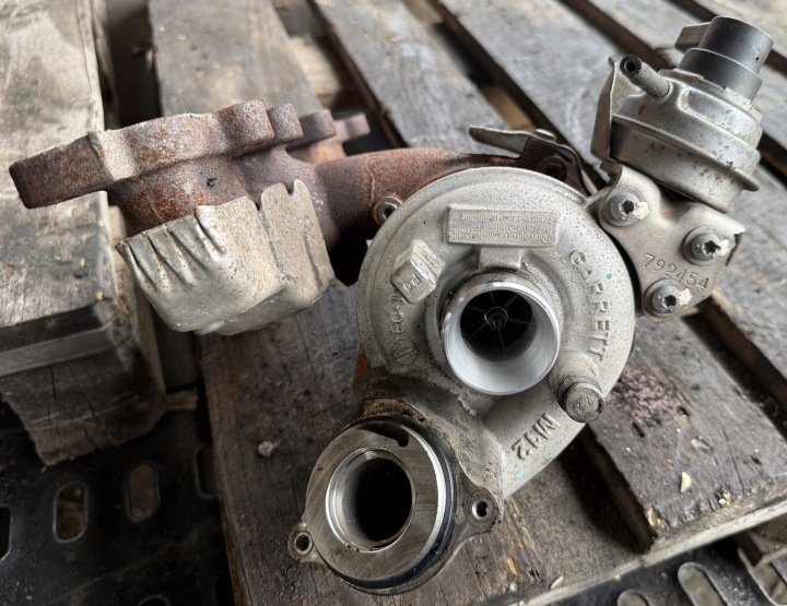 фото №10, Турбіна з колектор skoda octavia ii рестайлінг 03l253016t gtc1244vz супер стан
