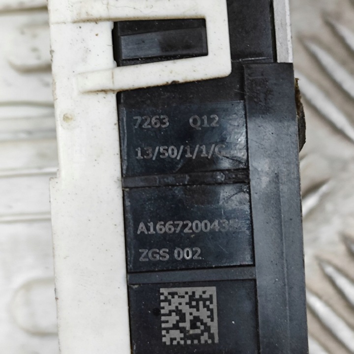 фото №8, Mercedes-benz cla c117 x117 w117 2014 права сторона замок двері передніх