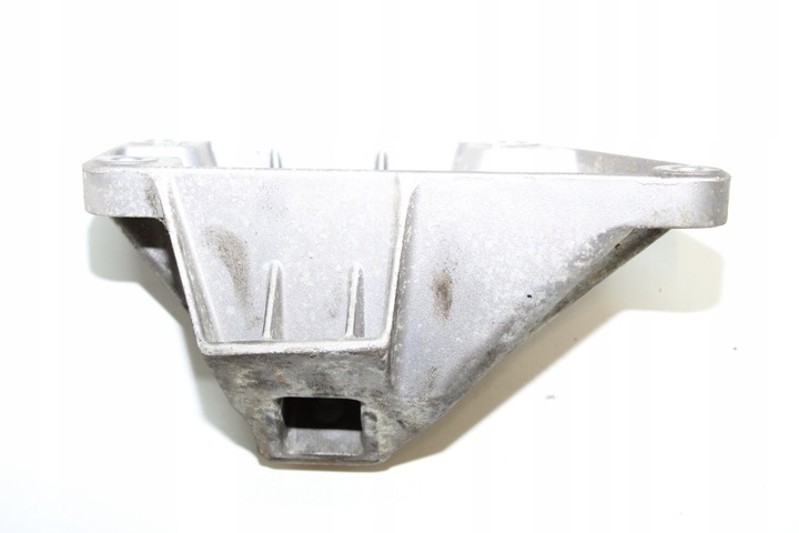 фото №4, 6775903 лапи двигуна права bmw f01 f02 4.4 n63 b44a