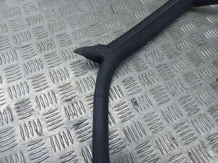 фото №10, Audi a5 2018 зад сторона правая резиновая прокладка дверь задних