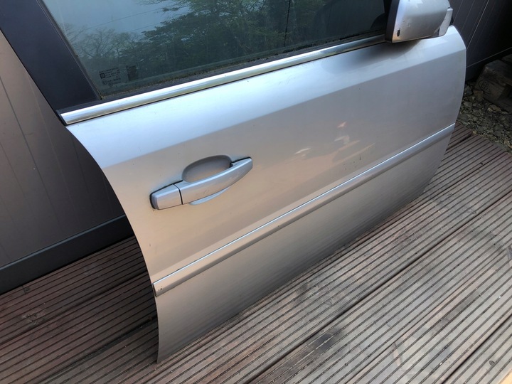 фото №3, Vectra c комплектные дверь правые перед