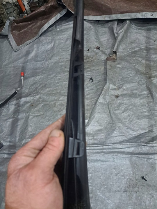 фото №8, Renault zoe ii планка скла лобовий