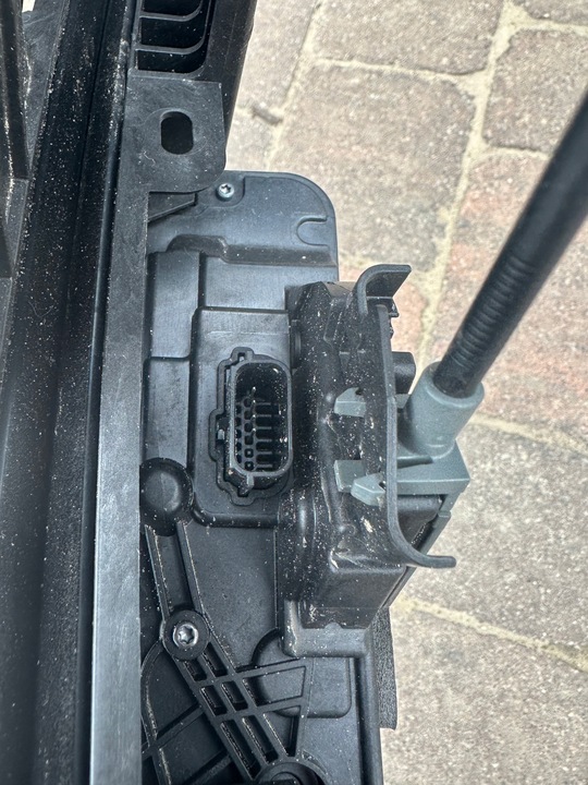 фото №8, Замок двері праві передні ford kuga mk 3 eu 4 pin