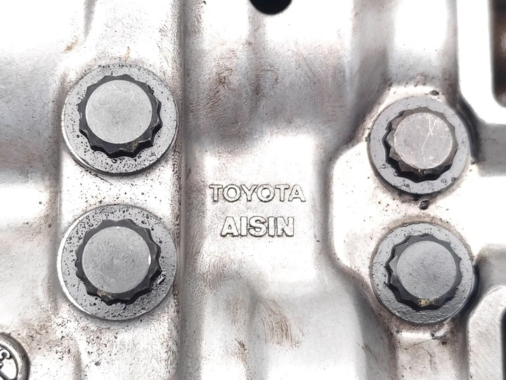 фото №7, Lexus is вал balansowy насоса масла 220d дизель 130kw 177 hp 2006 салон