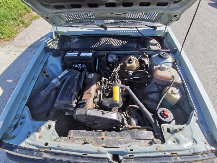 фото №8, Audi 80 спідометр , спідометр – панель instrumentów 1985 1.6l 81117434