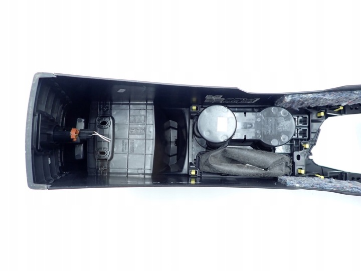 фото №9, Тунель підлокітник європа оригінал 58816-02170 toyota auris ii e18 15r