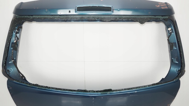 фото №8, Крышка багажника зад opel zafira b 04-08r