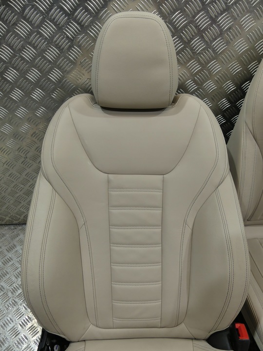 фото №13, Bmw 3 g21 рестайлинг sport обивка сиденья + диван подогрев туннель обшивки планки