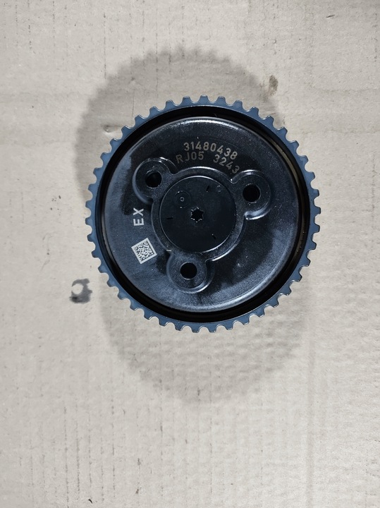 фото №1, Volvo v40 1.5 t3 12r- колесо распределительный вал зубчатое