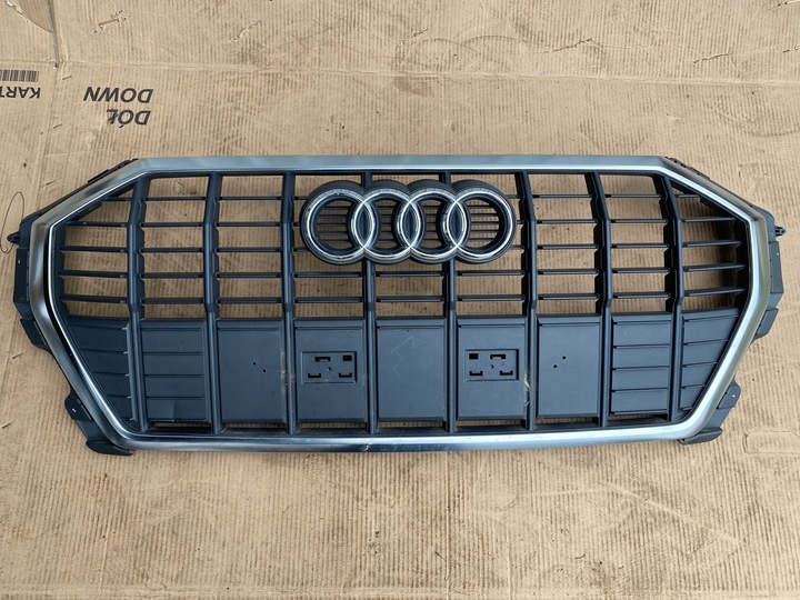 фото №1, Audi q3 83a решётка перед
