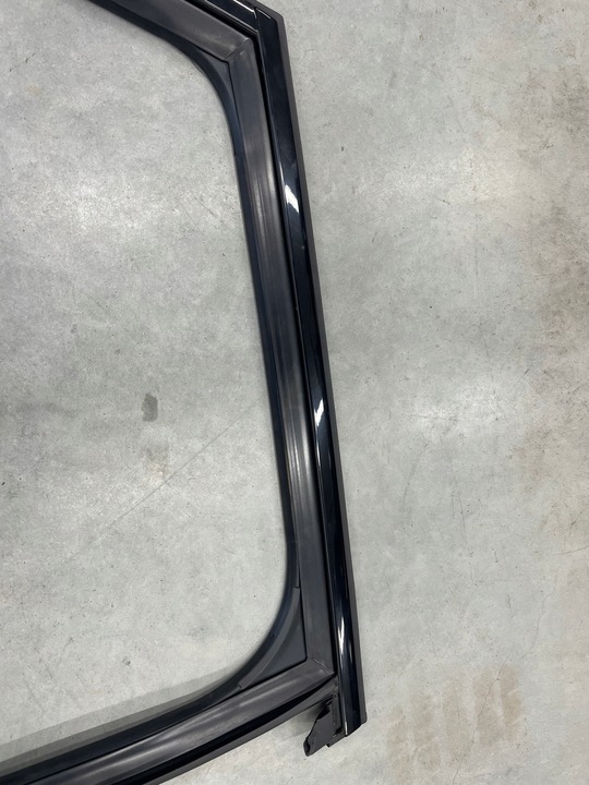 фото №5, Прокладка стёкла дверь правый зад a6 s6 c7 blackshadow avant