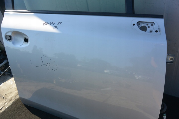 фото №4, Дверь правые перед стекло петли жгут 1f7 toyota prius plus + комплект