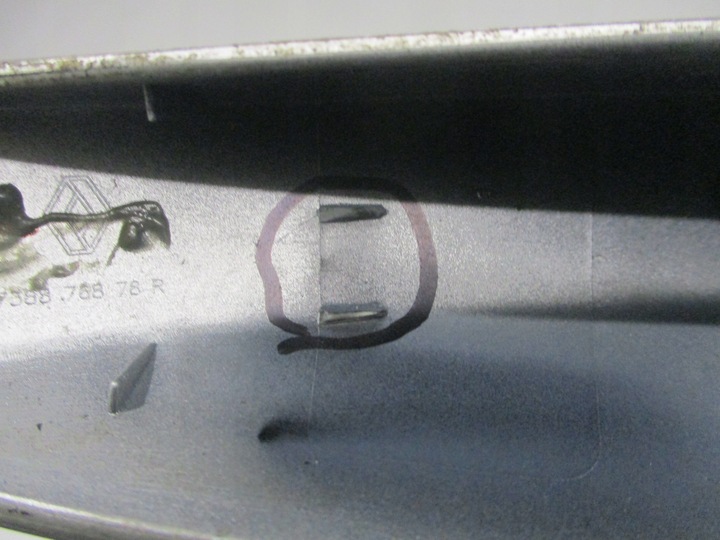 фото №6, Заглушка рейлинг левый зад megane iii рестайлинг универсал