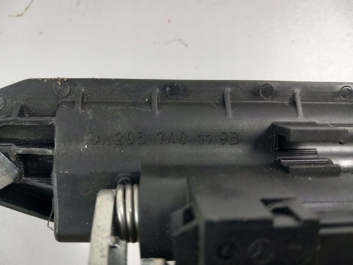 фото №6, Mercedes c класс w203 рестайлинг ручка крышки багажника микровыключатель a2037401193